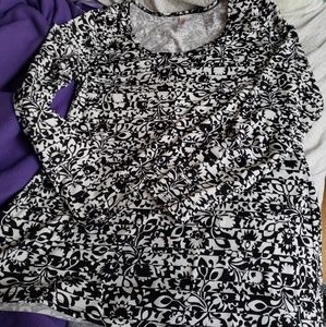 Large lularoe top